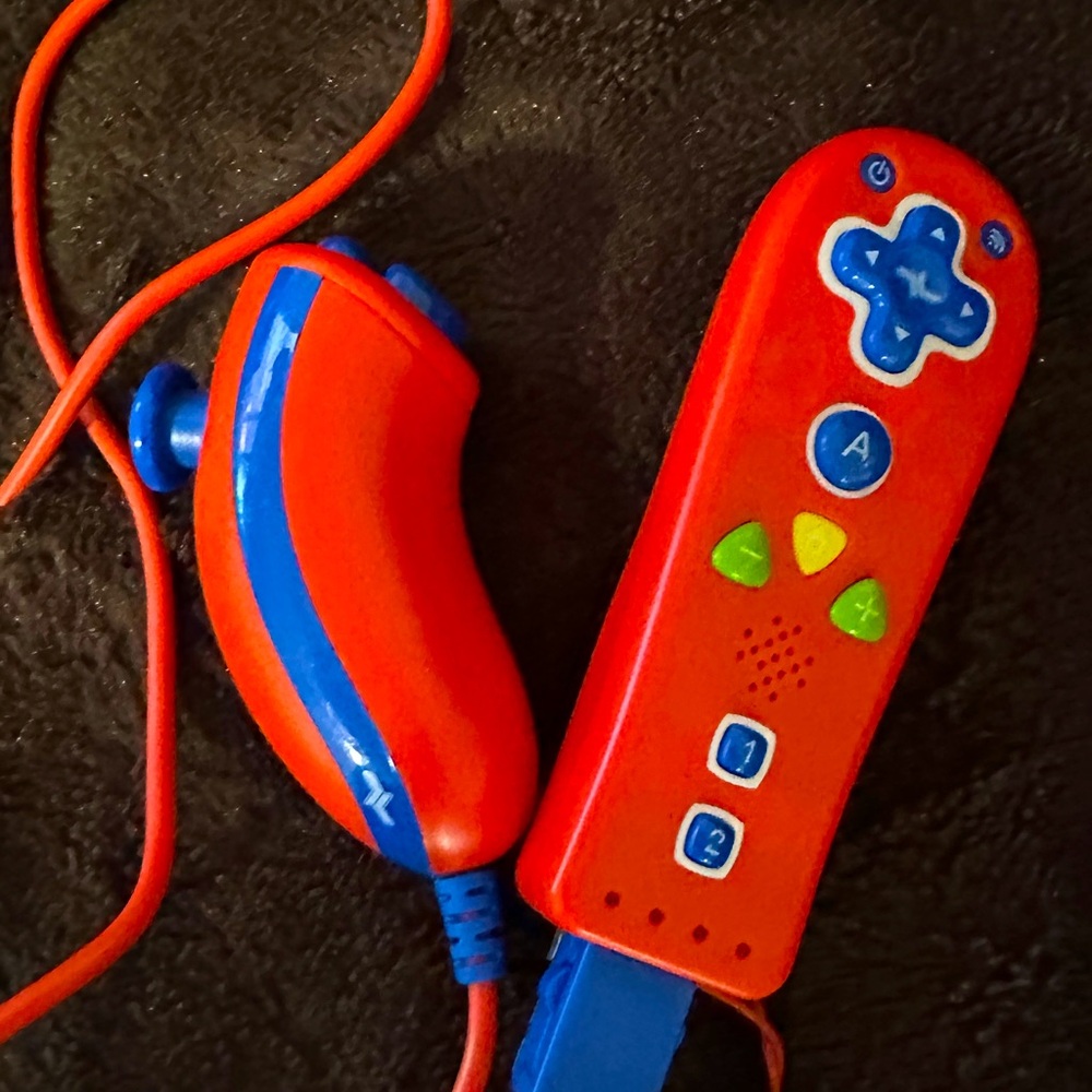 Wii Red Nunchuk game controller - video game accessories WiiU